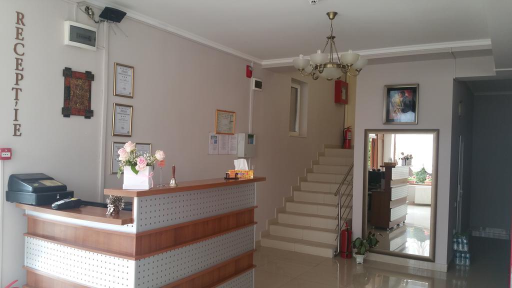 Pensiunea Pusca Si Cureaua Lata Turda Exteriör bild
